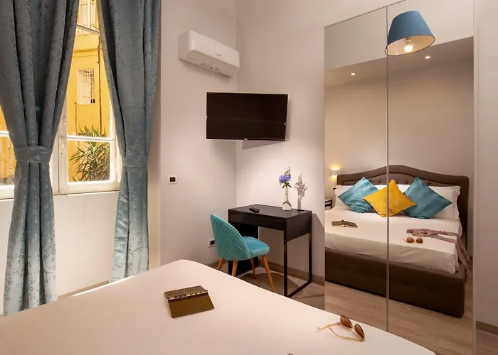 The Shell 3* Roma