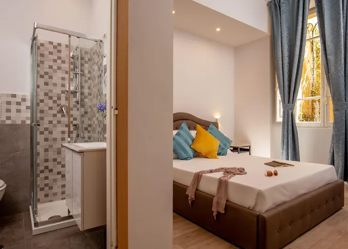 The Shell 3* Roma